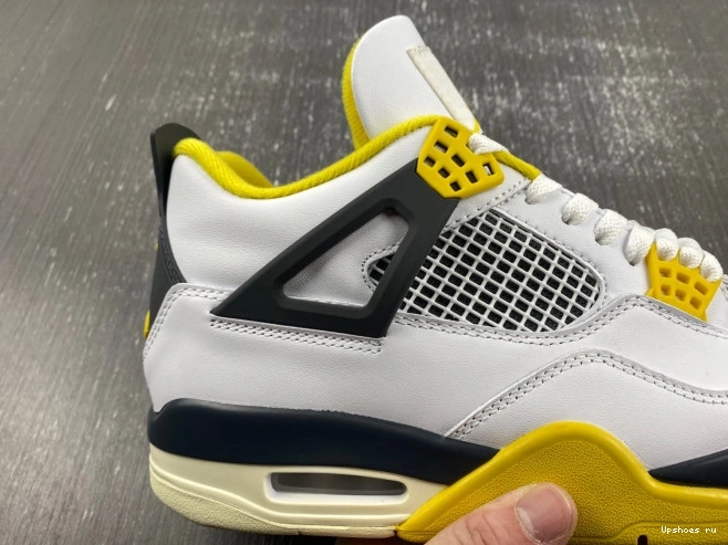 Retro Jordan Sulfur AQ9129-101 4 Vivid 1021